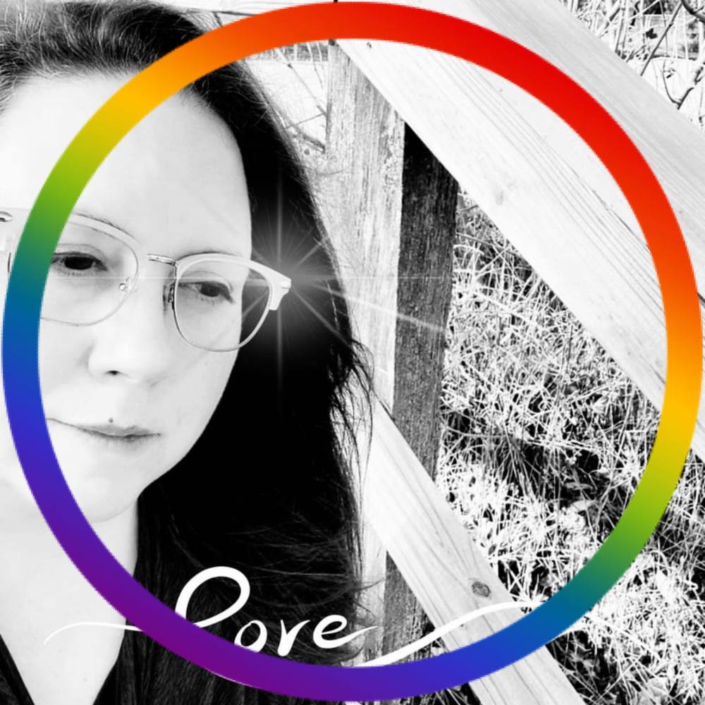 Meet your Posher, ! Linz !